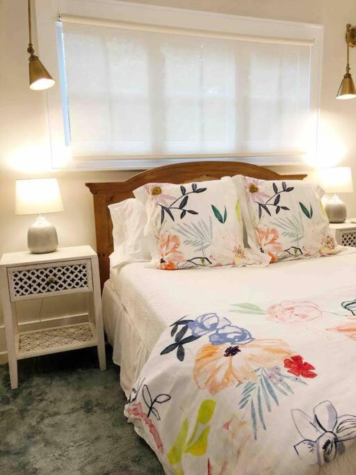 Liz Lane Cottage- Entire Guesthouse Charleston Buitenkant foto